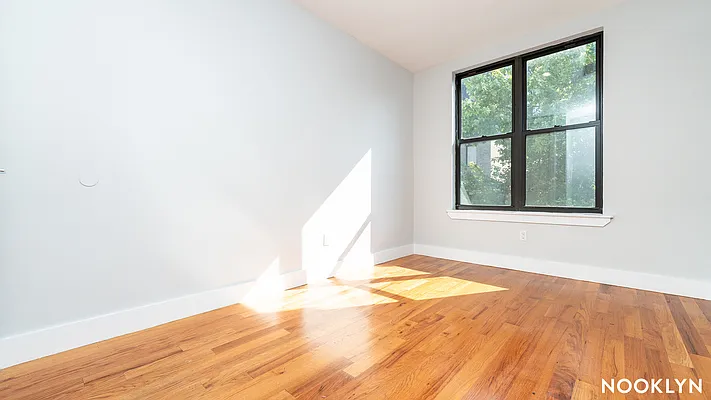 Rented by Nooklyn NYC LLC | media 17