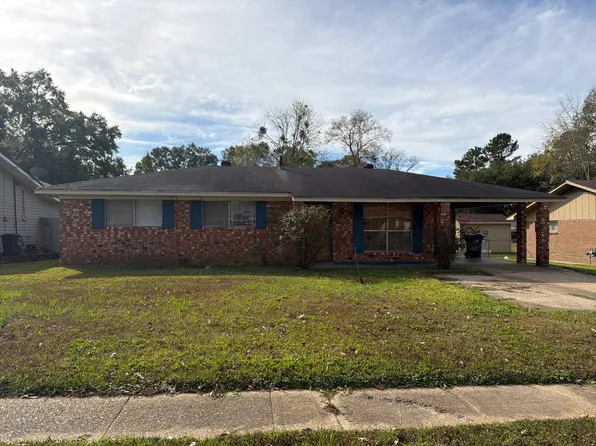 108 Kennedy Dr, Natchez, MS 39120