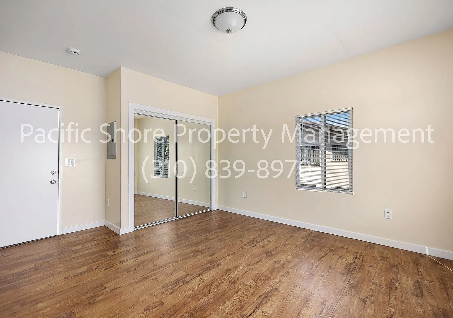 326 Belmont Apartments — Photo 4