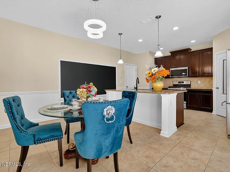 81 Vestavia Ct — Photo 4