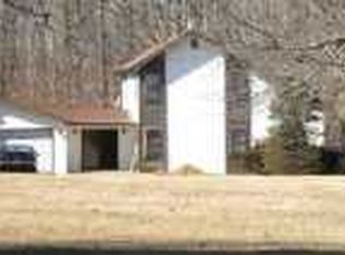 3820 W Ohio Riverview Rd, Hanover, IN 47243