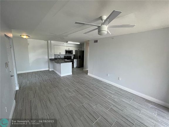 4th image of 12118 Saint Andrews Pl APT 101
