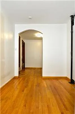 Rented by Veracity NYC LLC | media 18