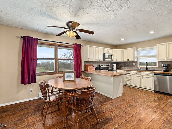 4th image of 155 County Road 30a