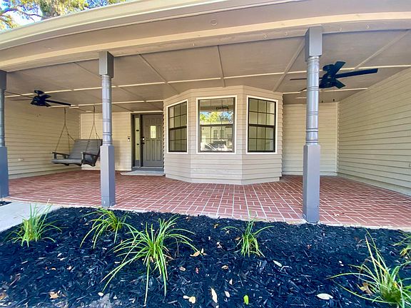 3rd image of 1588 Copperfield Cir