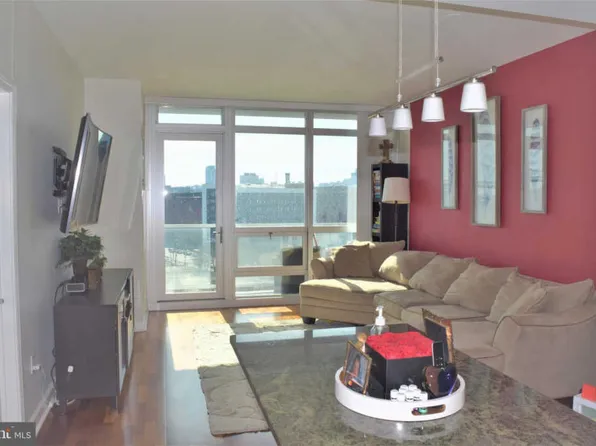 901 N Penn St Unit F902, Philadelphia, PA 19123