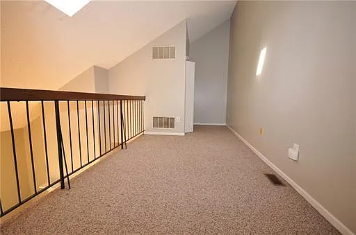 8020 Tamarron Dr — Photo 10