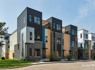 810 E 2nd St, Des Moines, IA 50309