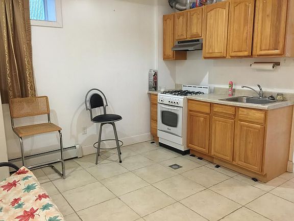4th image of 8416 127th St