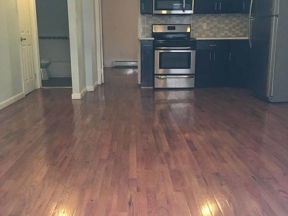 3rd image of 92 Howard Ave