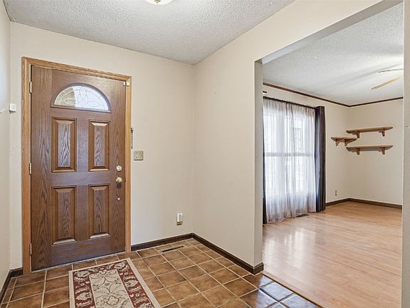 3rd image of 1421 39th Street Pl