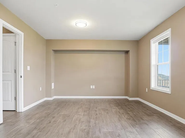 182 Hudson Blvd — Photo 30
