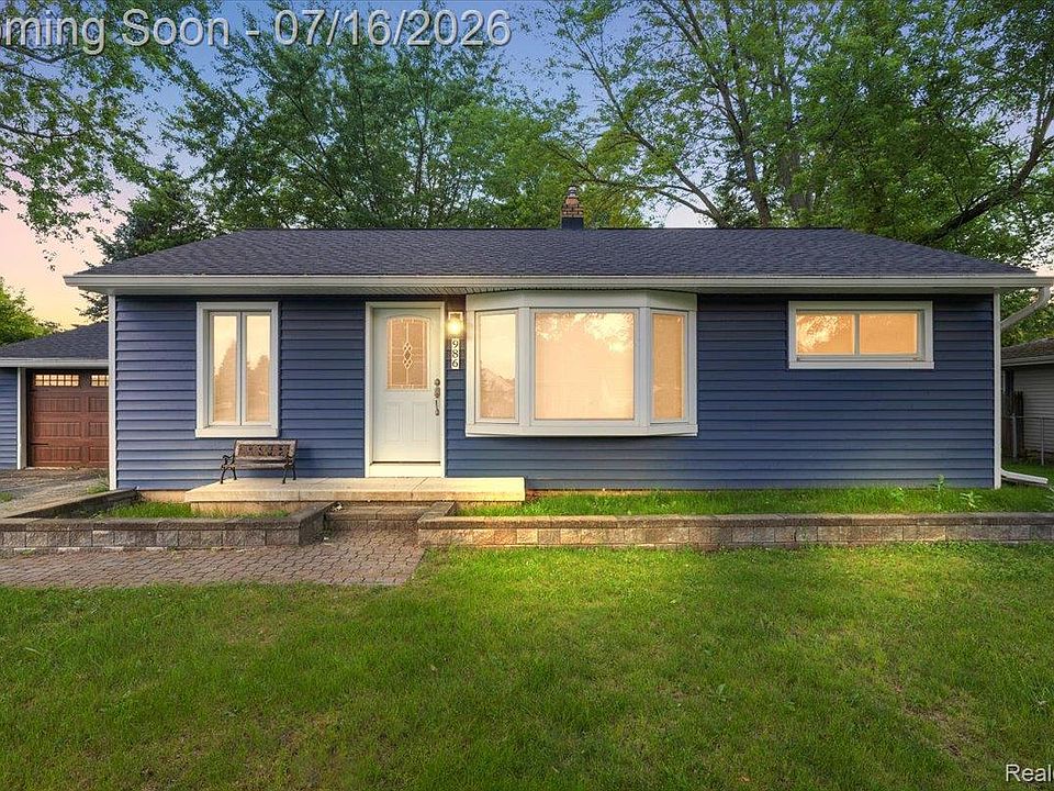 1st image of 986 Gill St