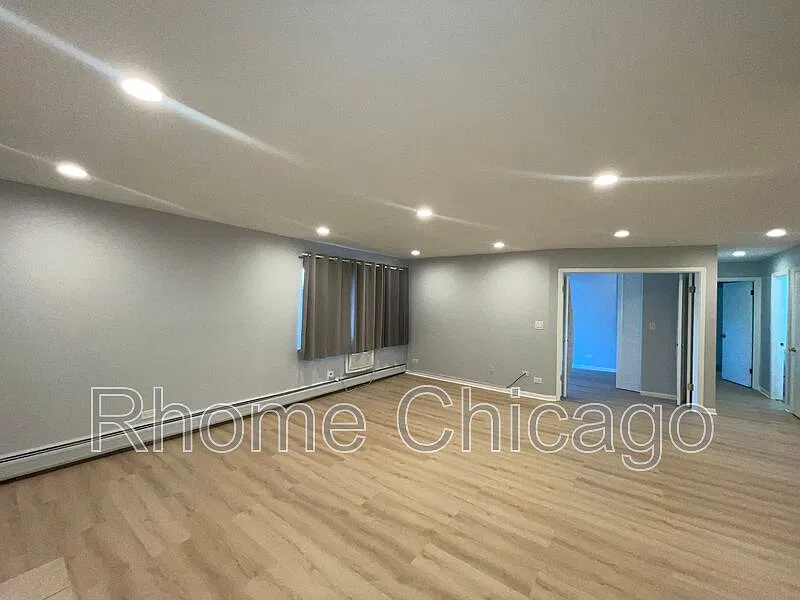 2 bed, 2.0 bath — Photo 3