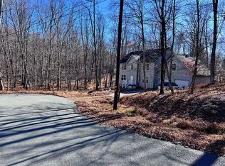 103 Shot Way, Lackawaxen, PA 18435