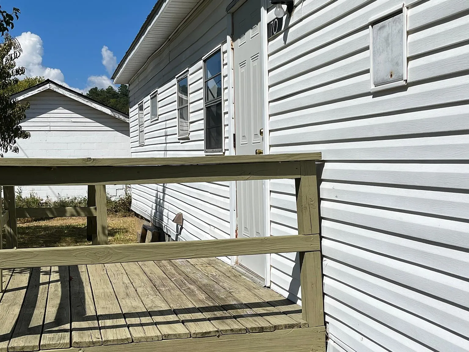 43 Azalea St — Photo 4