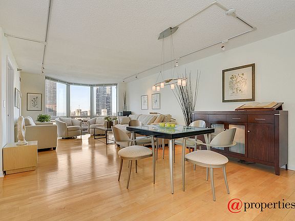 Living Room / Dining Room