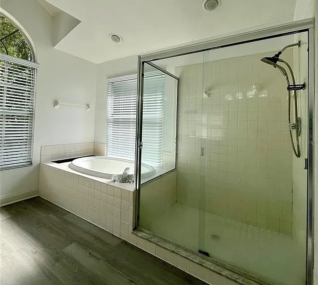 9318 Heritage Oak Ct — Photo 43