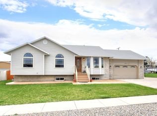 3361 W Dickinson Cv, Salt Lake City, UT 84129