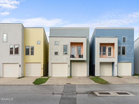 2nd image of 128 Saint Germaine Cir
