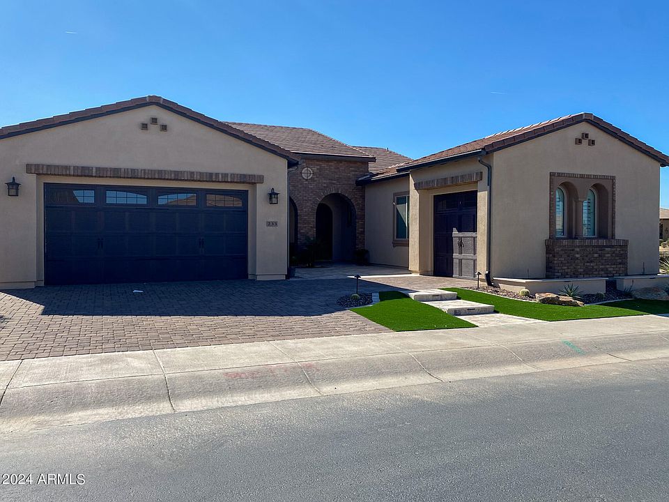 1st image of 233 E BRACCIANO Avenue
