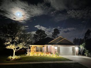 270 Concert Ct, Freeport, FL 32439