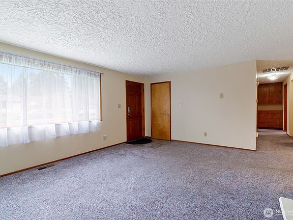 5th image of 10412 NE 19 Avenue
