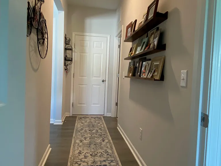 2440 Dukes Hollow Ct — Photo 17