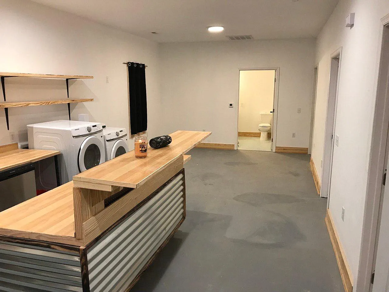 3 bed, 950 sqft, $1,800 — Photo 3