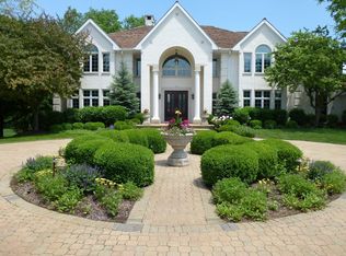 23381 N Longview Point, Lake Barrington, IL