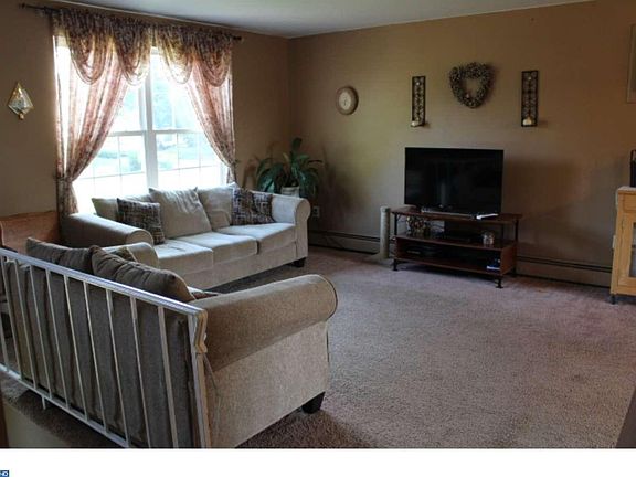 4th image of 105 Scenic View Dr