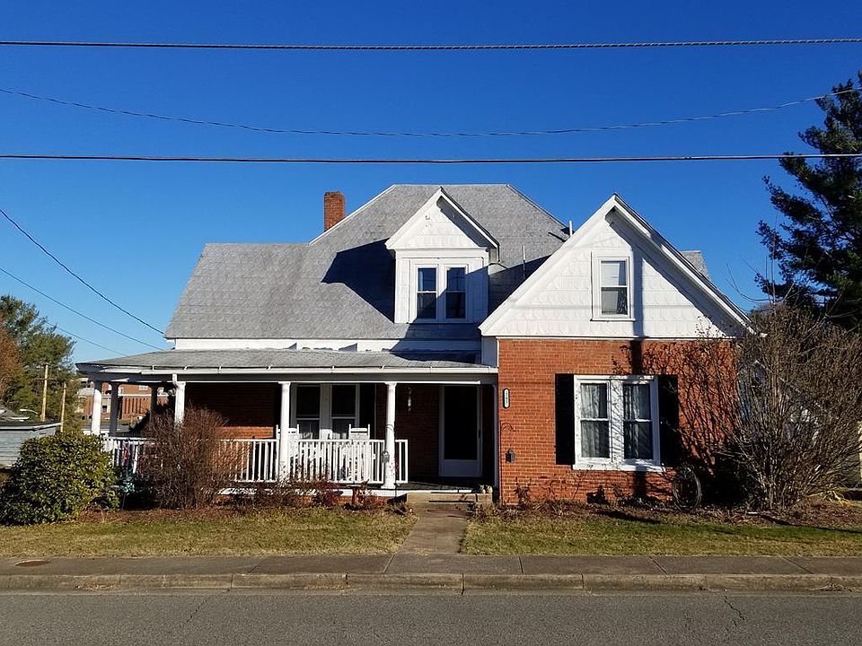 1st image of 205 Parkwood Dr