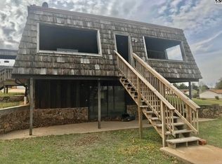 128 Leslie St, Medicine Lodge, KS 67104