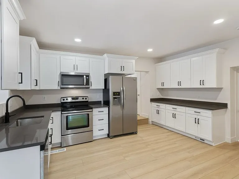 2085 N 900th St W — Photo 2