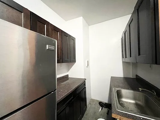 Rented by Premier One Realty LLC | media 3