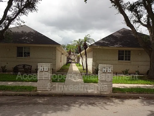701 Sandpiper Ave #1 Photo 1