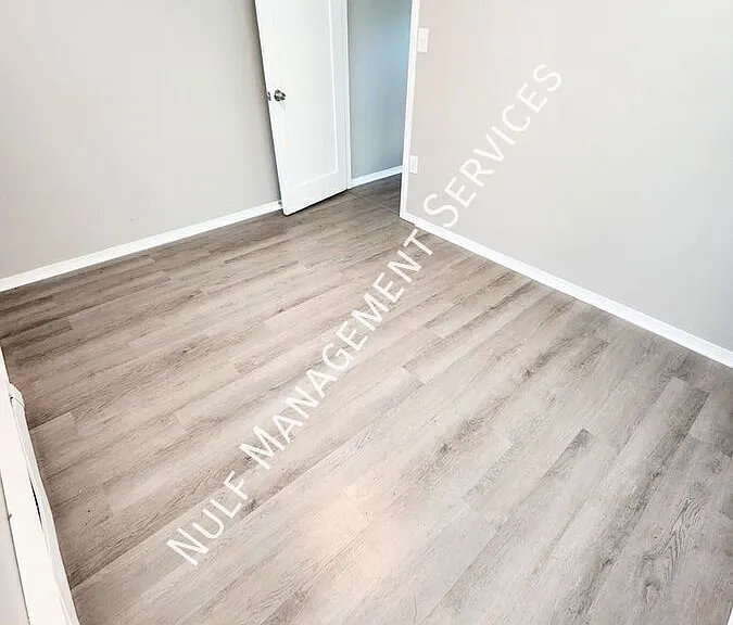 127 Constitution Cir — Photo 6