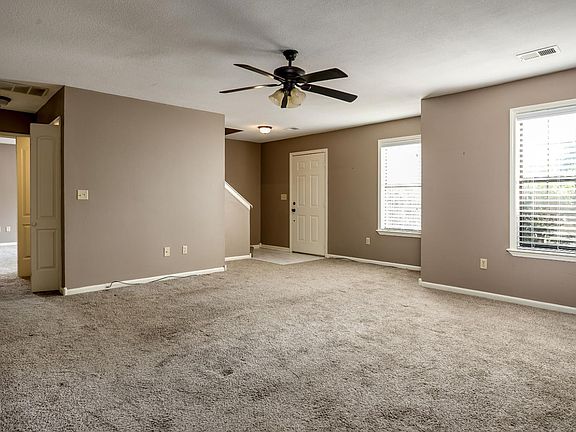 4th image of 1508 Golf Course Dr