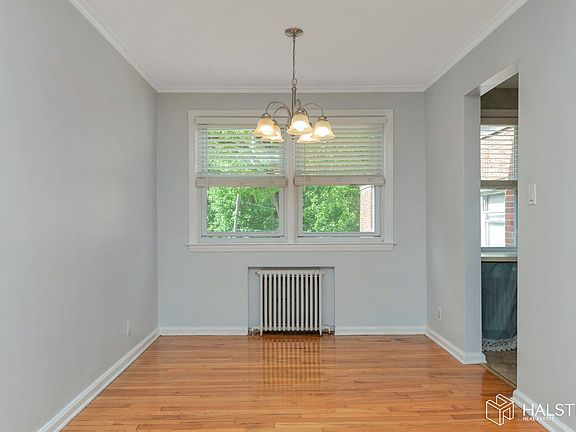 5th image of 349 Bloomfield Ave #100