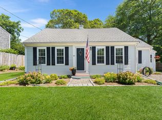 20 Amvets Ave, Falmouth, MA 02540