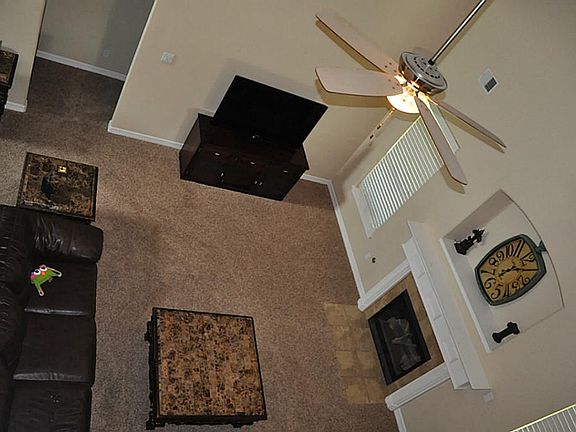 2nd image of 13922 Martinique Ln