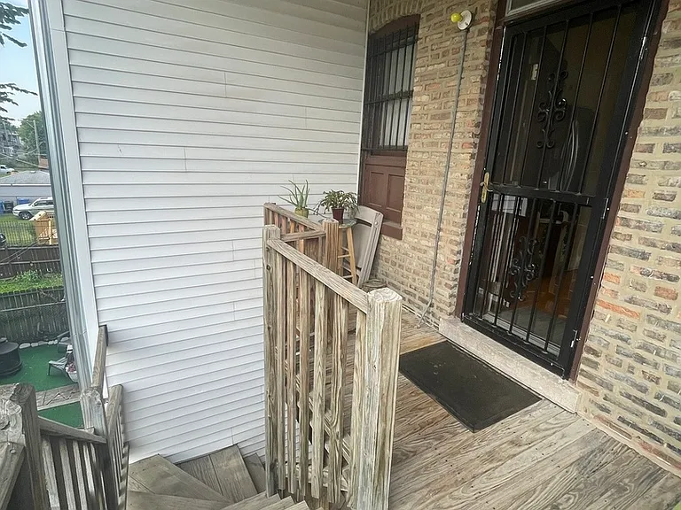 6428 S Langley Ave #4 — Photo 5