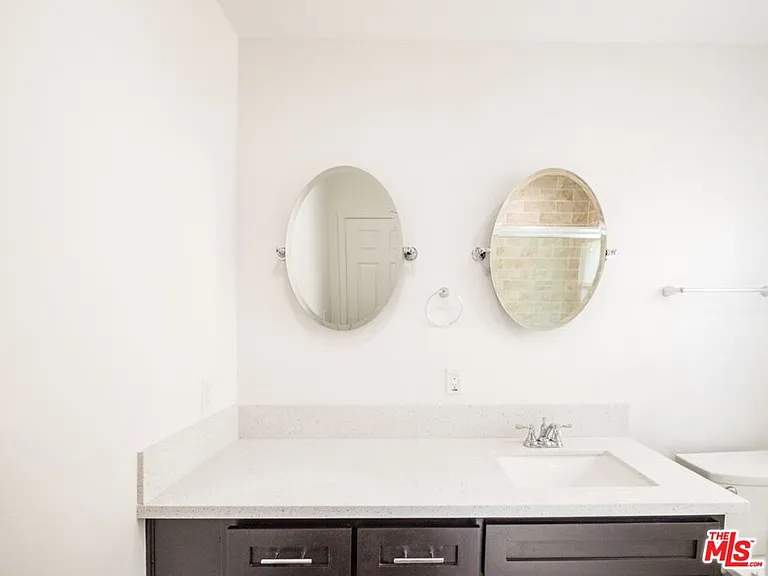 40 Rose Ave #6 — Photo 9