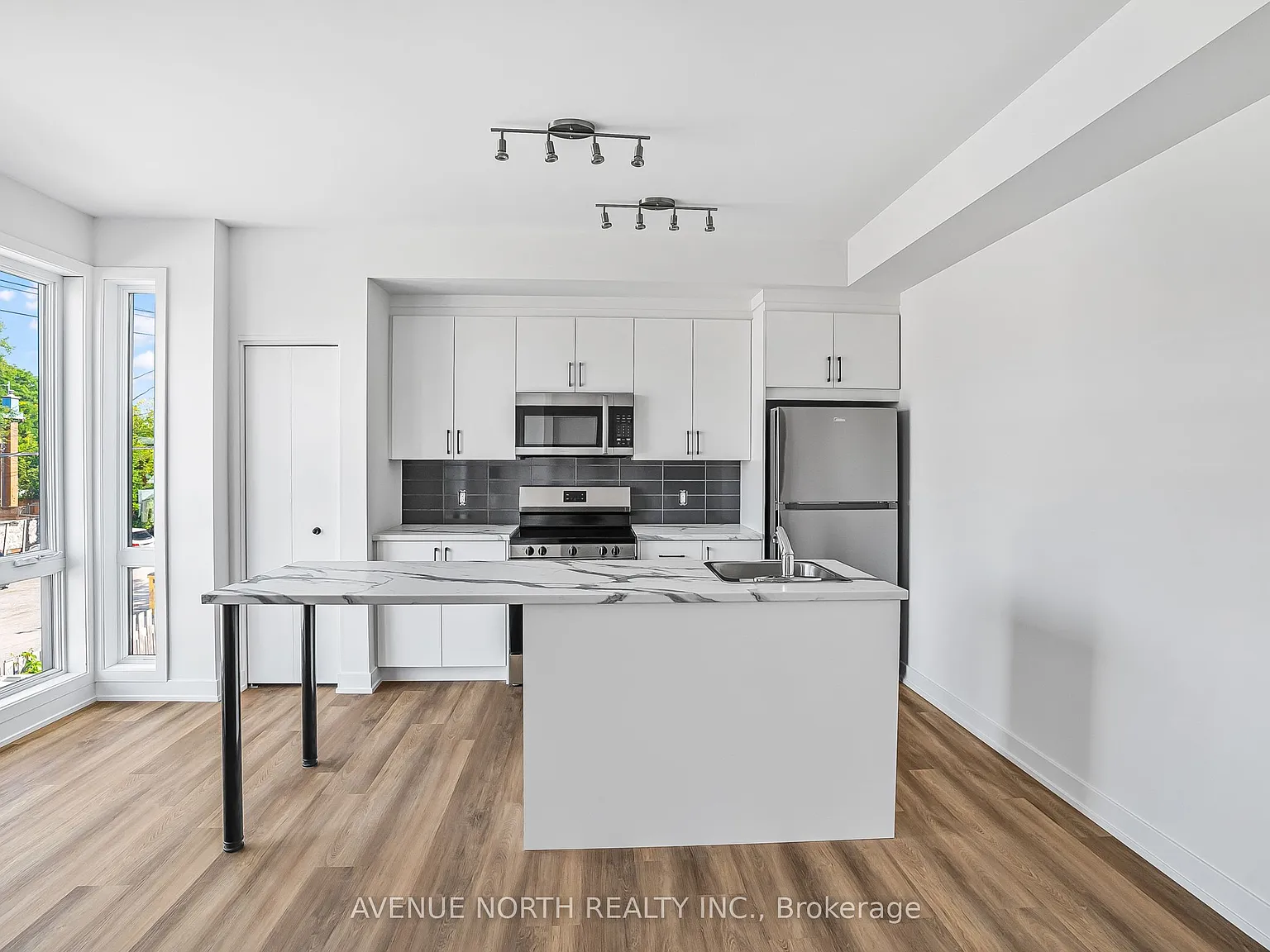 1 bed, $1,825 — Photo 3