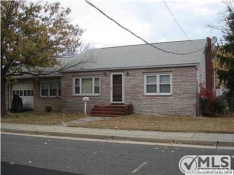 2nd image of 626 Bray Ave