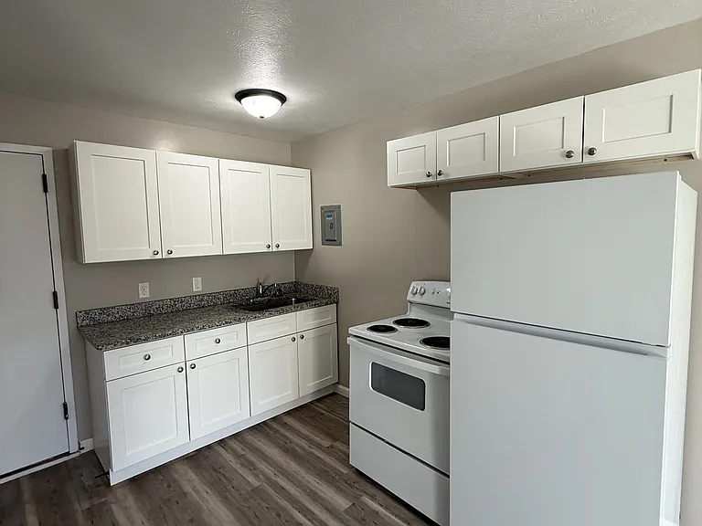 623 S 18th St #18 — Photo 8