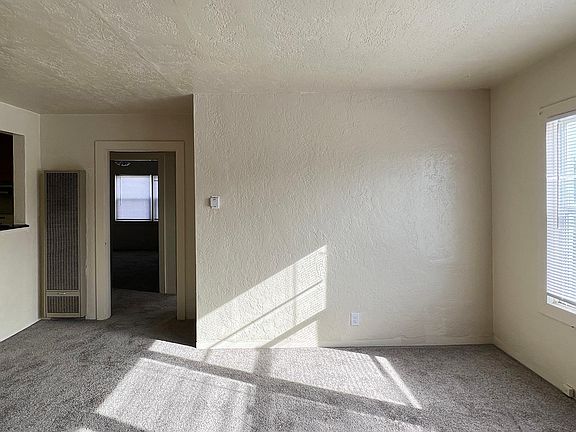 4th image of 16 W Wabash Ave #2