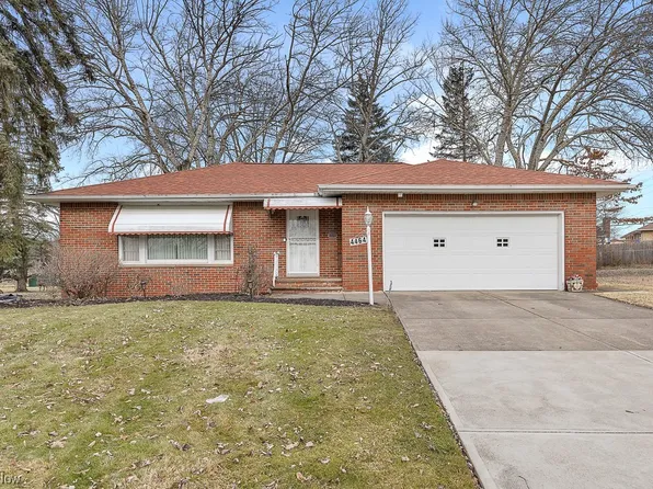 4464 Hillcroft Dr, Warrensville Heights, OH 44128