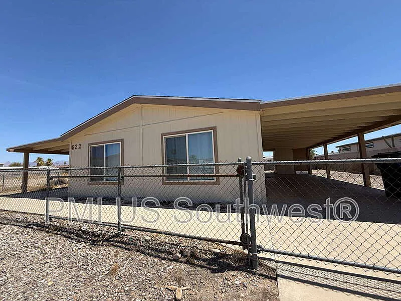 622 Riverfront Dr