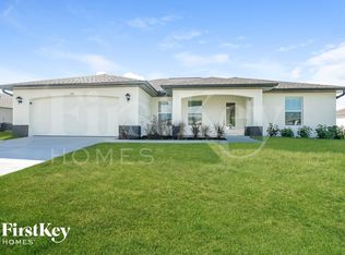 1114 SW 41st Ter, Cape Coral, FL 33914